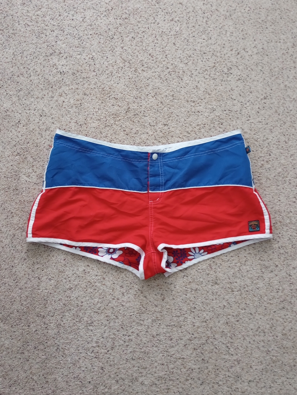 Vintage Big Flirt Hawaiian Reversible Swim Shorts - Picture 7 of 10